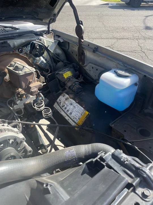 1990 Chevrolet Suburban 7th Gen - Image 17 of 21