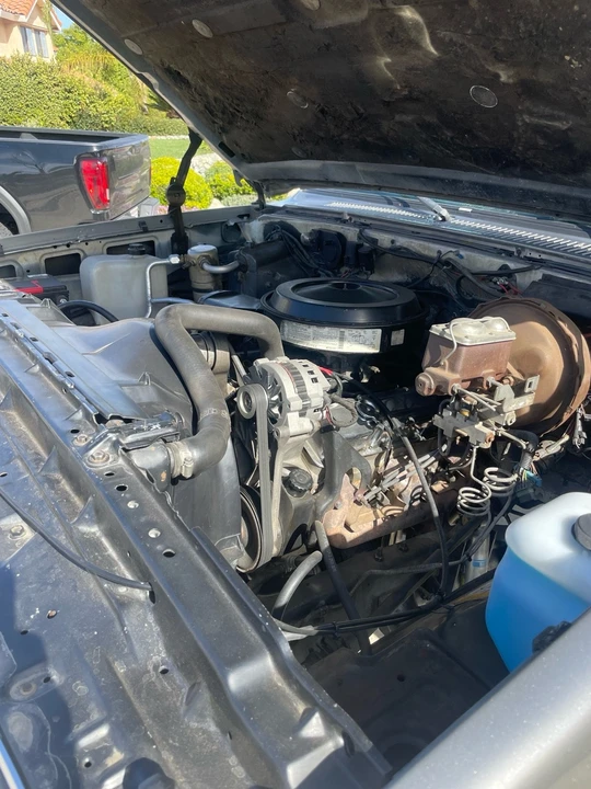 1990 Chevrolet Suburban 7th Gen - Image 18 of 21