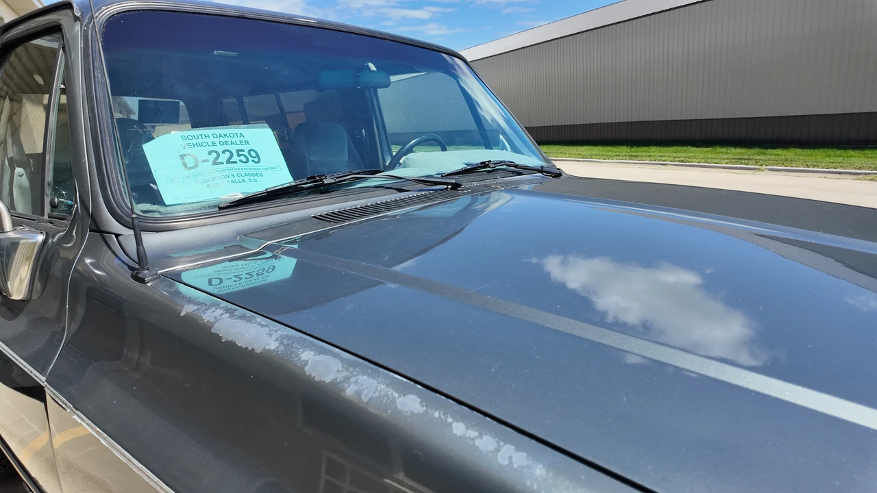 1990 Chevrolet K5 Blazer 2nd Gen - Image 29 of 31