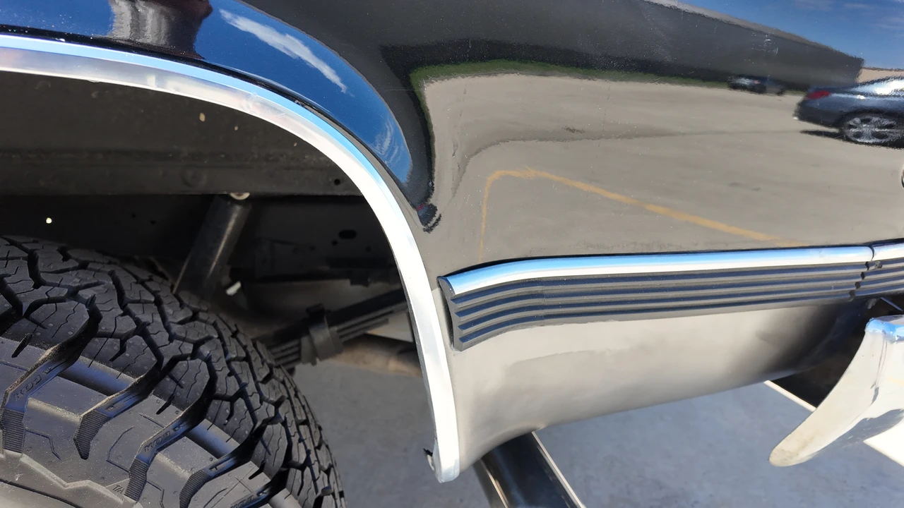 1990 Chevrolet K5 Blazer 2nd Gen - Image 16 of 31