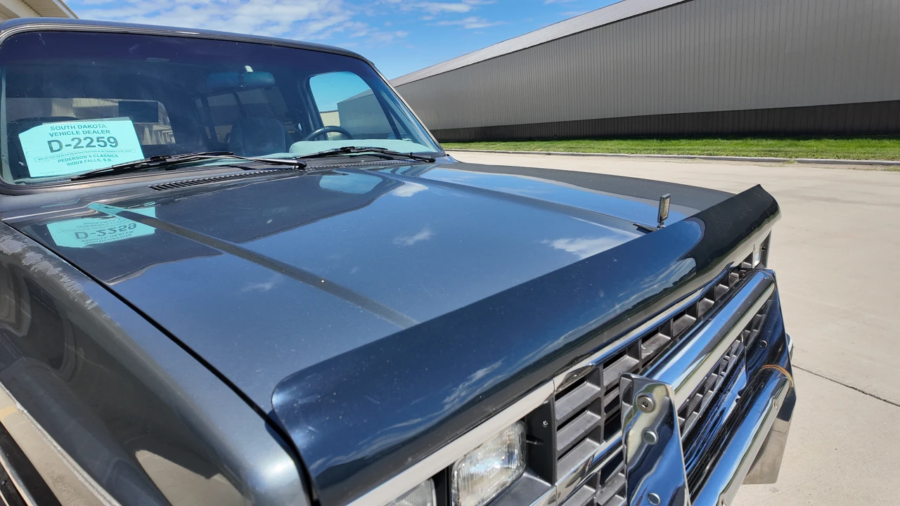 1990 Chevrolet K5 Blazer 2nd Gen - Image 28 of 31