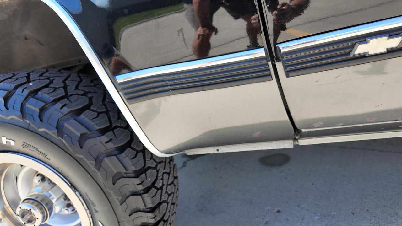 1990 Chevrolet K5 Blazer 2nd Gen - Image 12 of 31