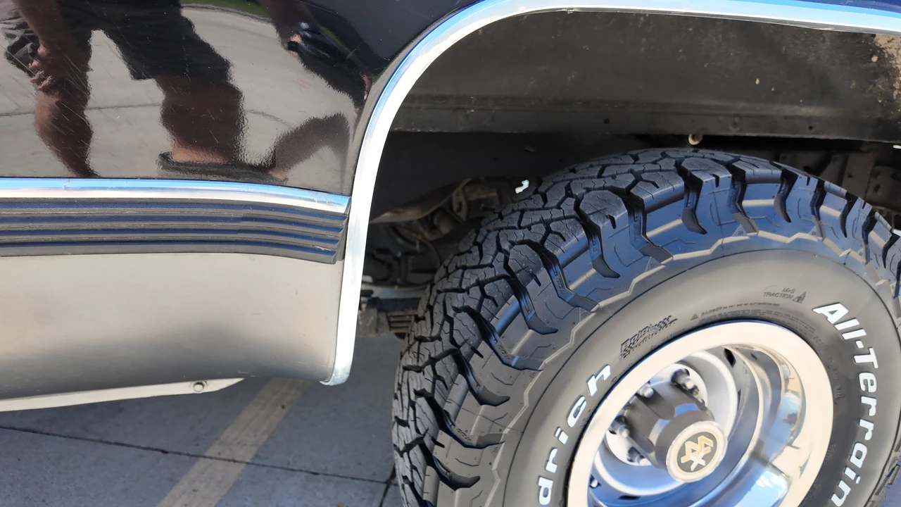 1990 Chevrolet K5 Blazer 2nd Gen - Image 15 of 31