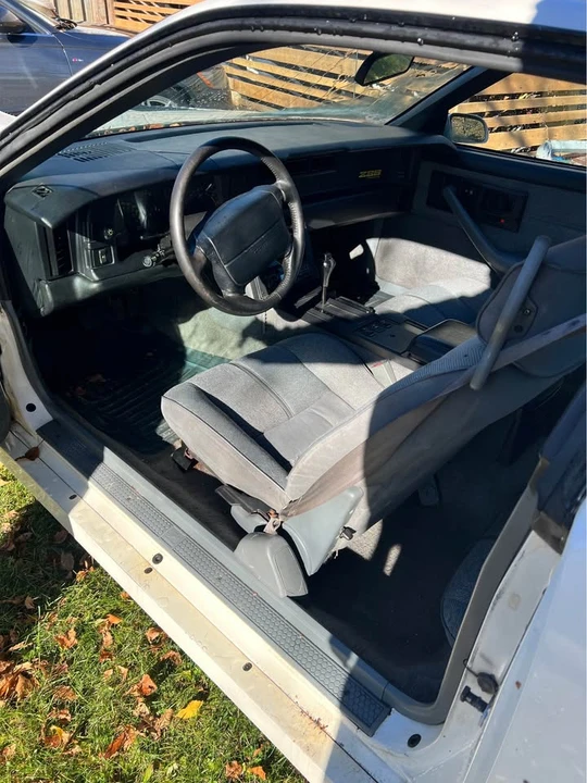 1990 Chevrolet Camaro 3rd Gen - Image 6 of 8
