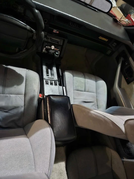 1990 Chevrolet Camaro 3rd Gen - Image 4 of 5