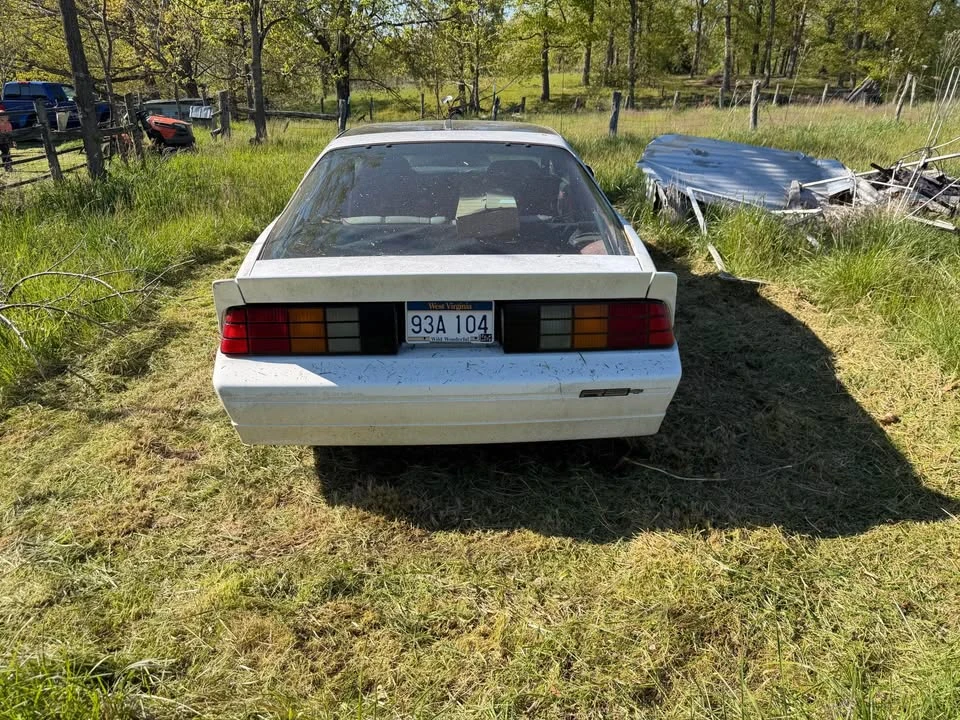 1990 Chevrolet Camaro 3rd Gen - Image 4 of 8
