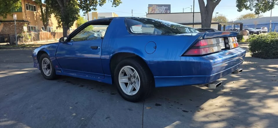 1990 Chevrolet Camaro 3rd Gen - Image 2 of 7