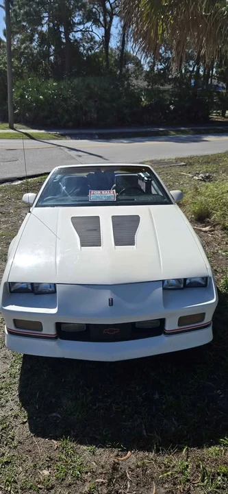 1990 Chevrolet Camaro 3rd Gen - Image 4 of 8