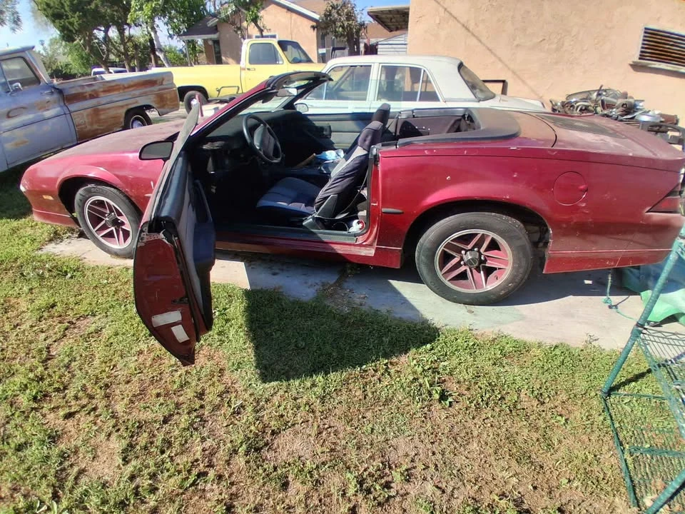 1990 Chevrolet Camaro 3rd Gen - Image 2 of 3