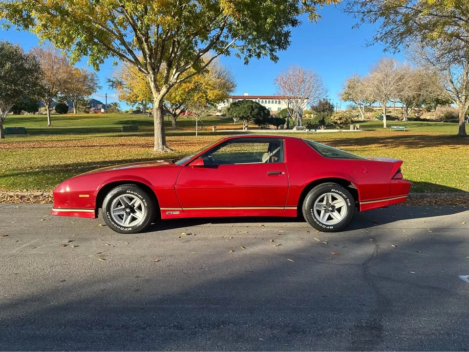 1990 Chevrolet Camaro 3rd Gen - Image 3 of 18