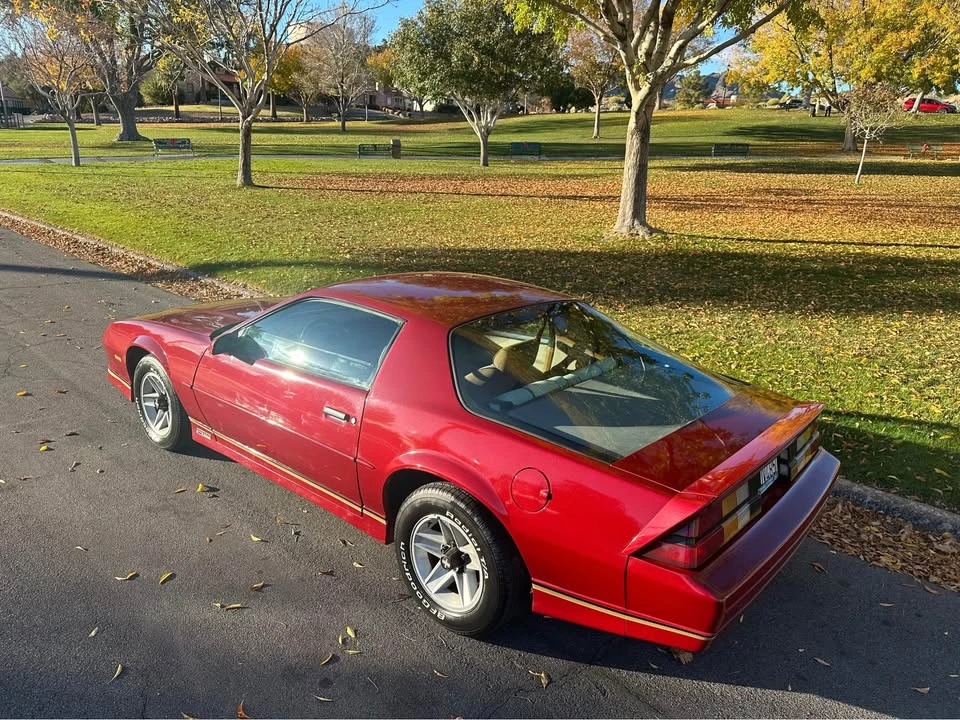1990 Chevrolet Camaro 3rd Gen - Image 9 of 18