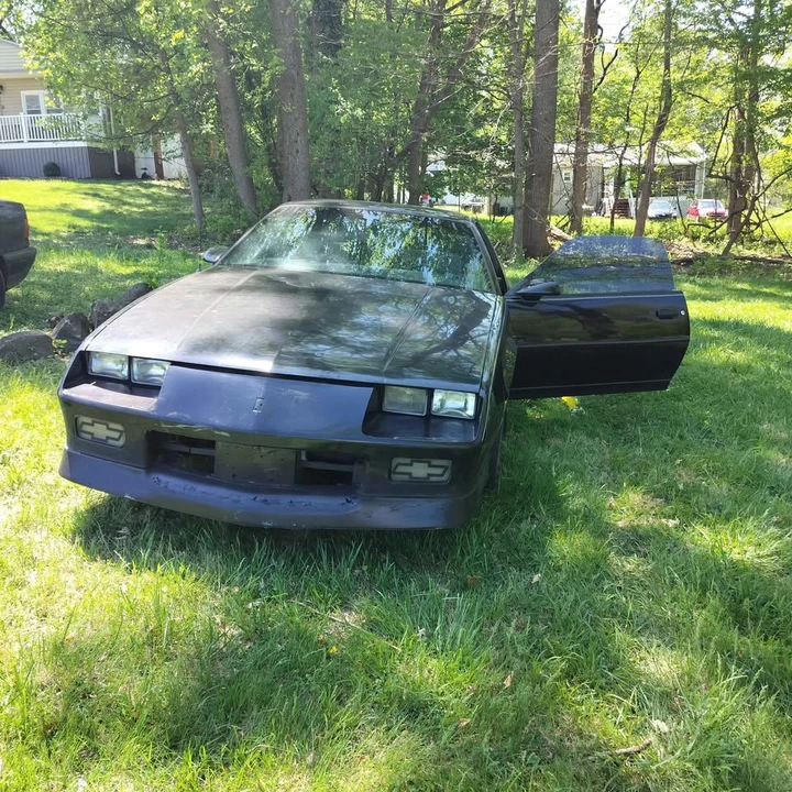 1990 Chevrolet Camaro 3rd Gen - Image 3 of 12