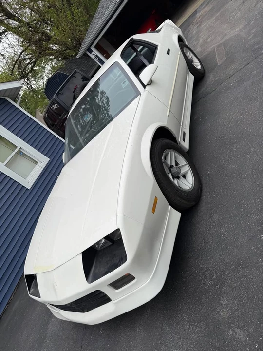 1990 Chevrolet Camaro 3rd Gen - Image 2 of 5