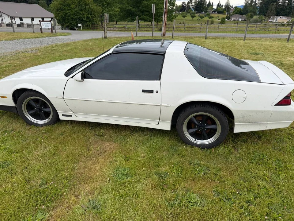 1990 Chevrolet Camaro 3rd Gen - Image 5 of 14