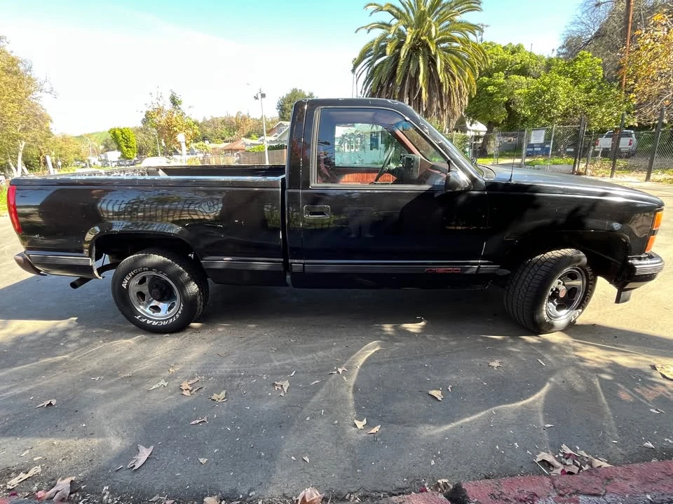1990 Chevrolet 454 SS - Image 4 of 18