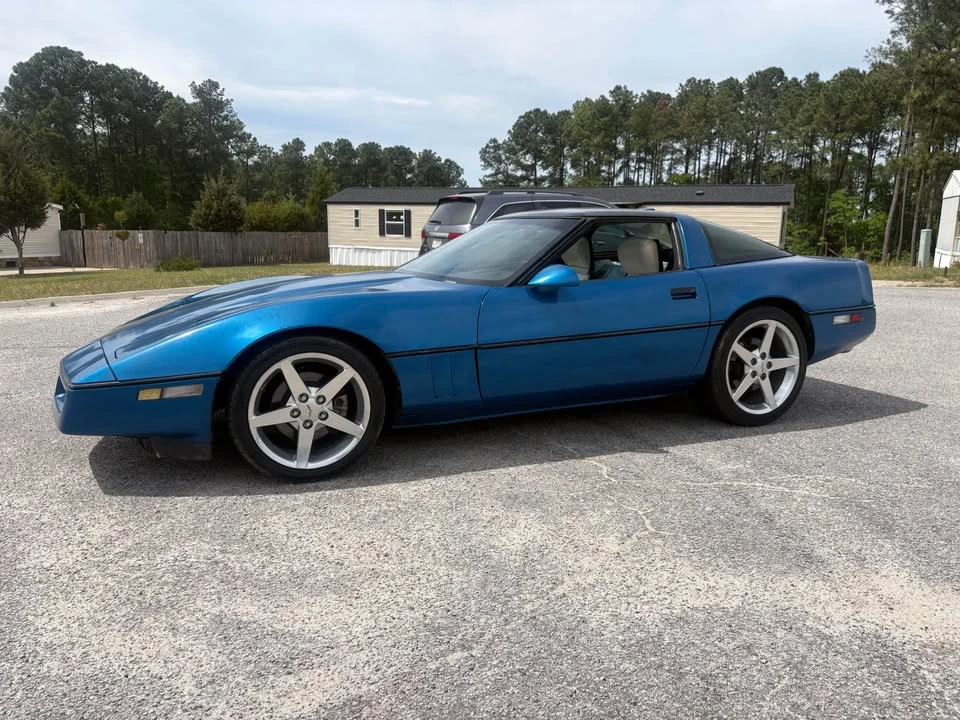 1990 Chevrolet Corvette C4 - Image 1 of 13