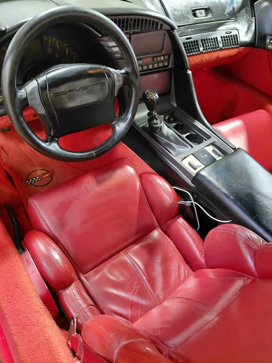 1990 Chevrolet Corvette C4 - Image 11 of 13