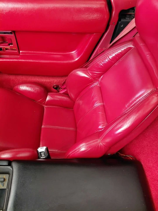 1990 Chevrolet Corvette C4 - Image 4 of 16