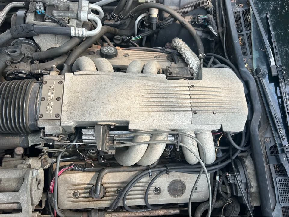 1990 Chevrolet Corvette C4 - Image 12 of 18