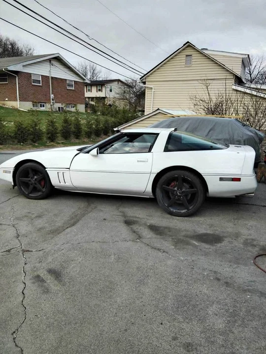 1990 Chevrolet Corvette C4 - Image 8 of 13