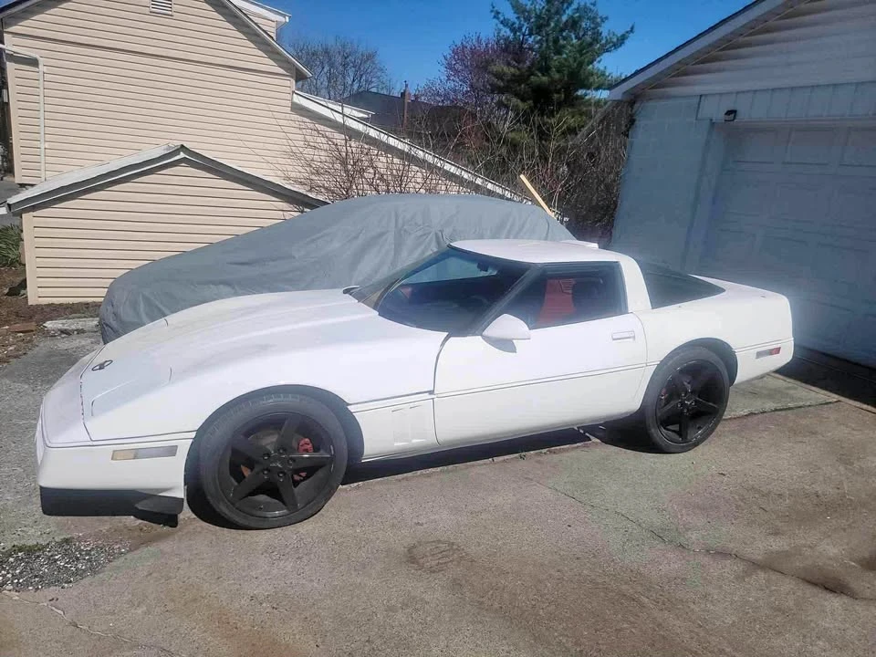 1990 Chevrolet Corvette C4 - Image 1 of 13