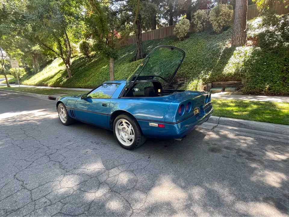 1990 Chevrolet Corvette C4 - Image 9 of 15
