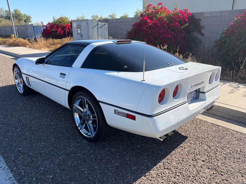 1990 Chevrolet Corvette C4 - Image 4 of 12