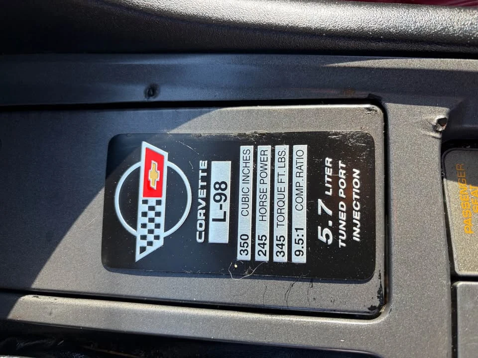1990 Chevrolet Corvette C4 - Image 8 of 12