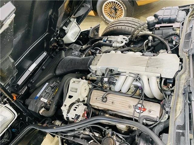 1990 Chevrolet Corvette C4 - Image 11 of 15