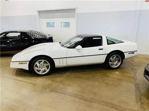 1990 Chevrolet Corvette C4 - Image 2 of 15