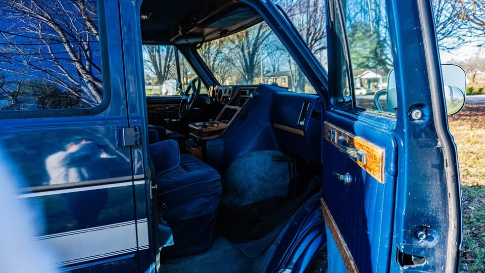 1990 Chevrolet G-Series Van - Image 6 of 17