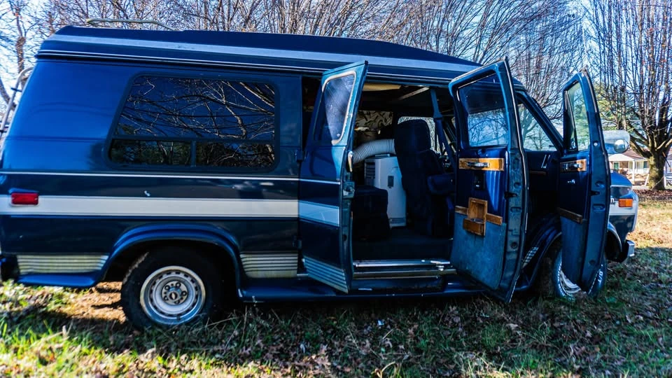 1990 Chevrolet G-Series Van - Image 7 of 17