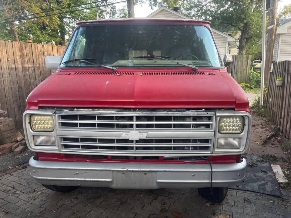 1990 Chevrolet G-Series Van - Image 3 of 8