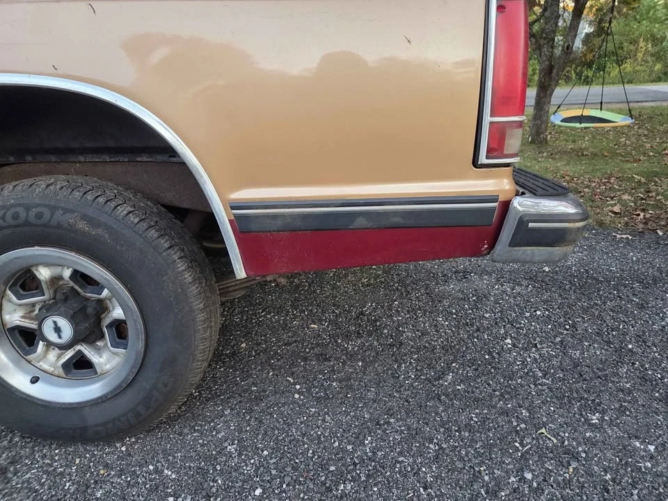 1990 Chevrolet S-10 - Image 8 of 17