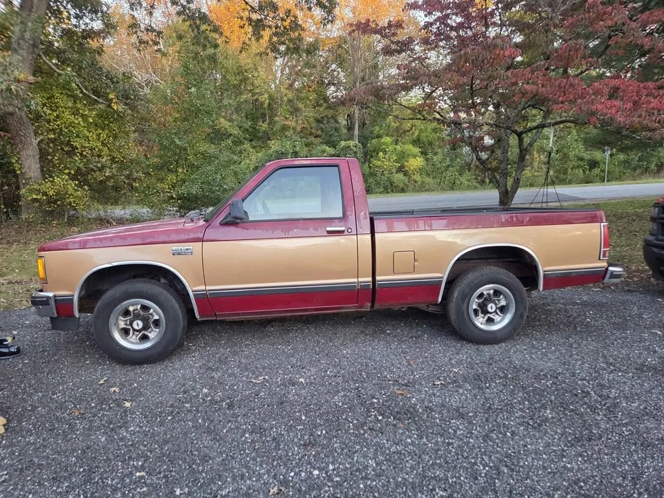 1990 Chevrolet S-10 - Image 10 of 17