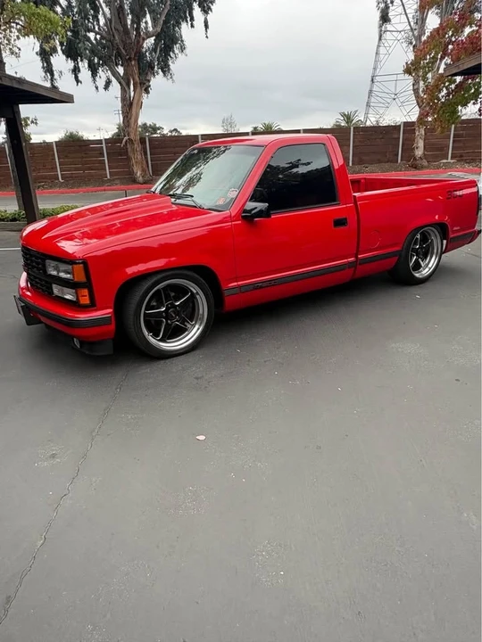 1990 Chevrolet Silverado - Image 4 of 5