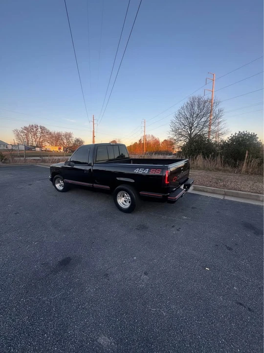 1990 Chevrolet SS - Image 2 of 7