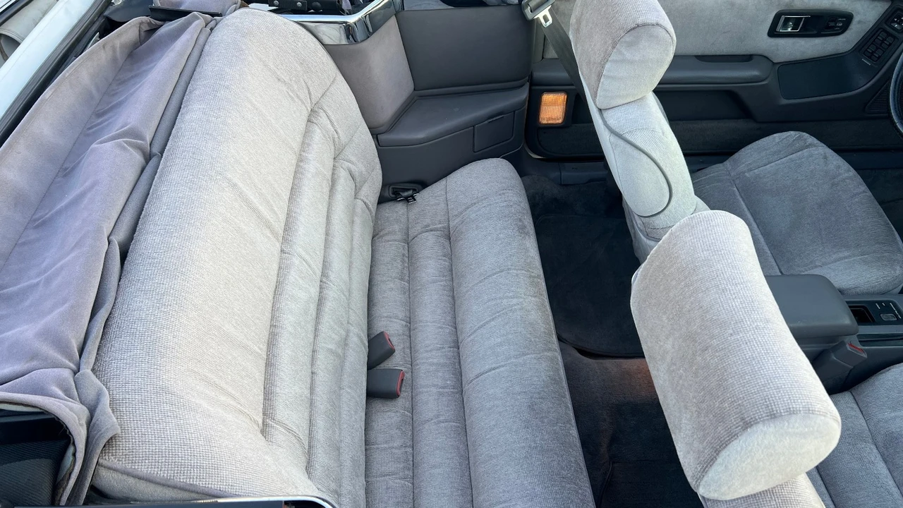 1990 Chrysler LeBaron - Image 3 of 21