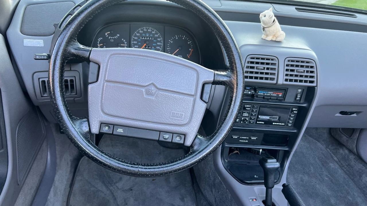 1990 Chrysler LeBaron - Image 14 of 21
