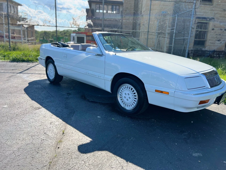 1990 Chrysler LeBaron - Image 4 of 21