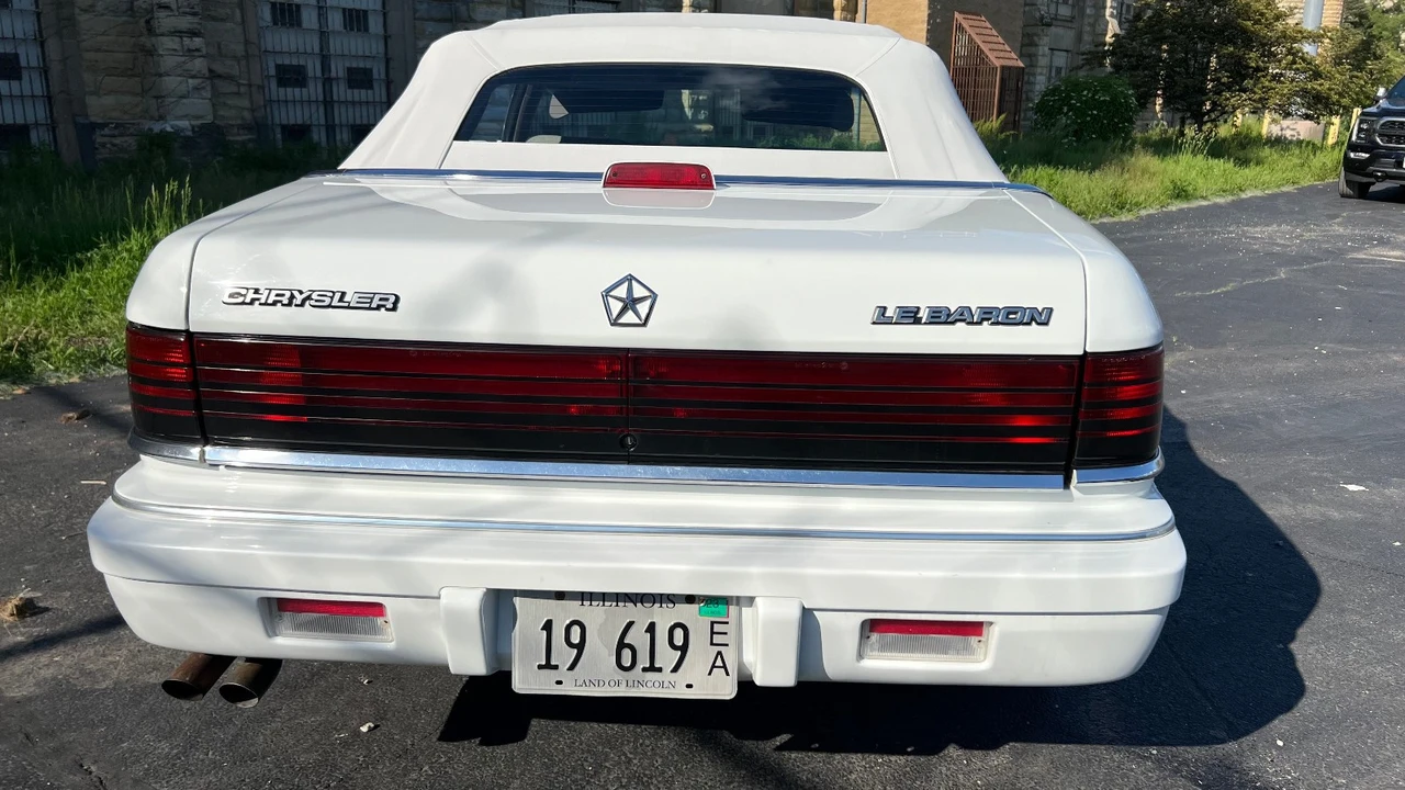 1990 Chrysler LeBaron - Image 2 of 21