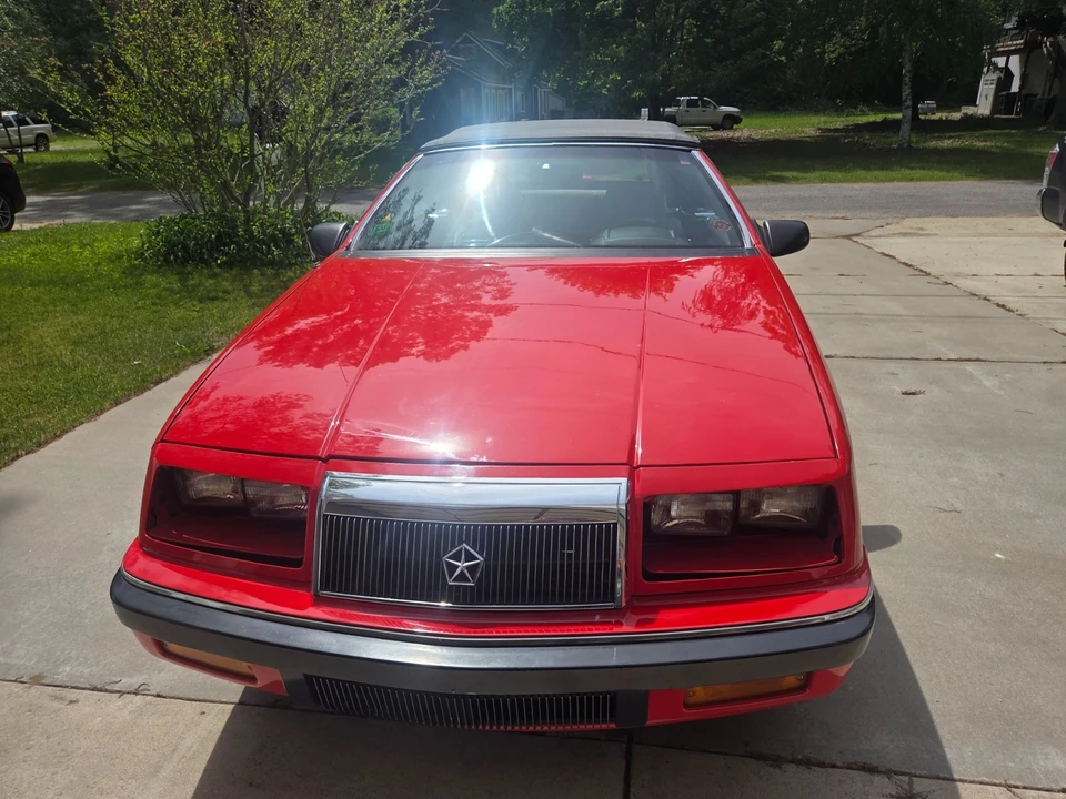 1990 Chrysler LeBaron - Image 3 of 12