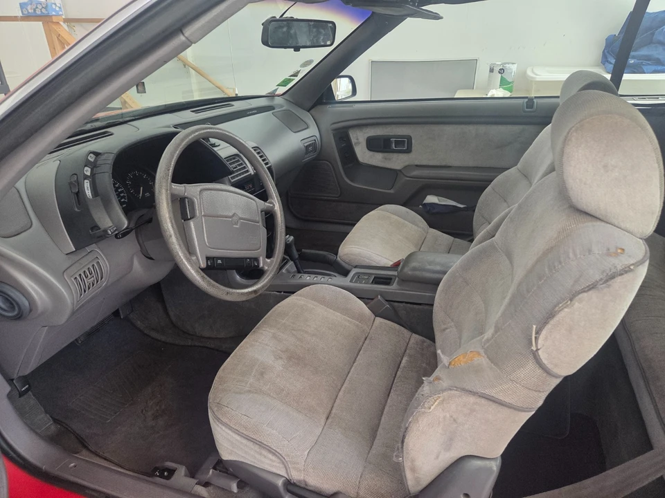1990 Chrysler LeBaron - Image 8 of 12