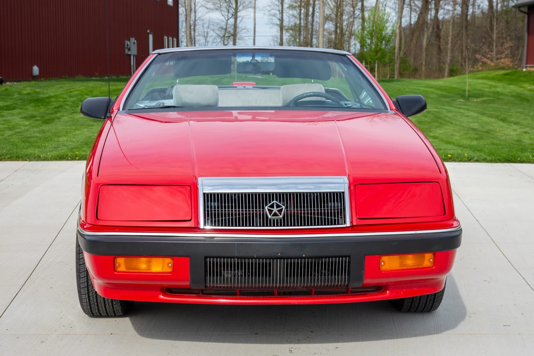 1990 Chrysler LeBaron - Image 2 of 31