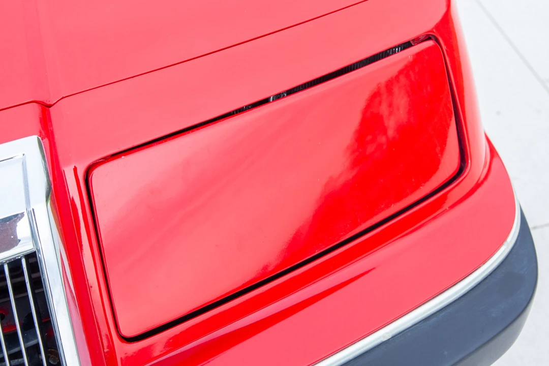 1990 Chrysler LeBaron - Image 23 of 31