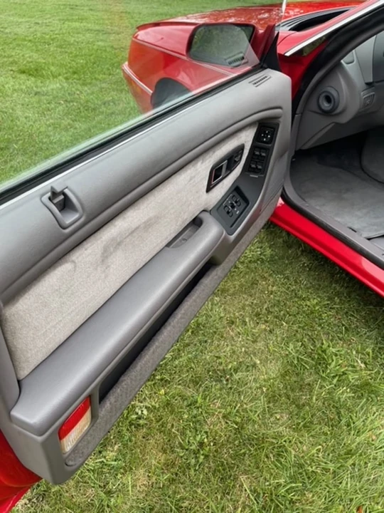 1990 Chrysler LeBaron - Image 24 of 31
