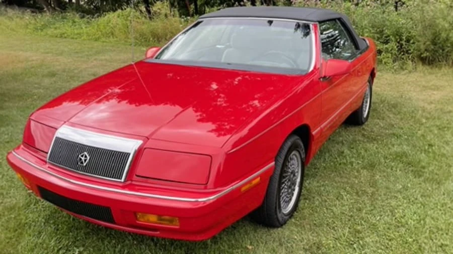 1990 Chrysler LeBaron - Image 3 of 31