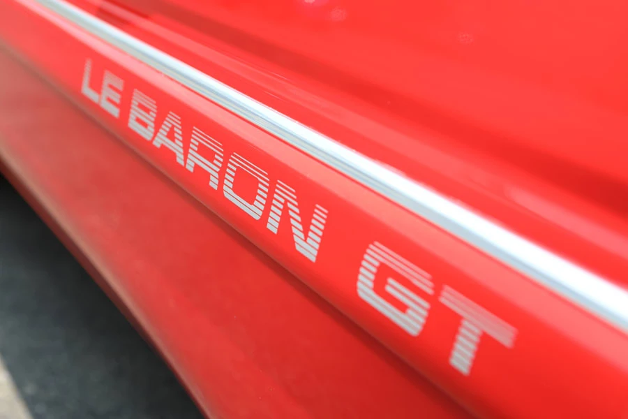 1990 Chrysler LeBaron - Image 8 of 16