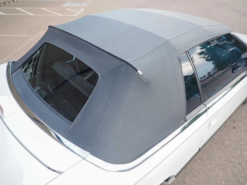 1990 Chrysler LeBaron - Image 30 of 31