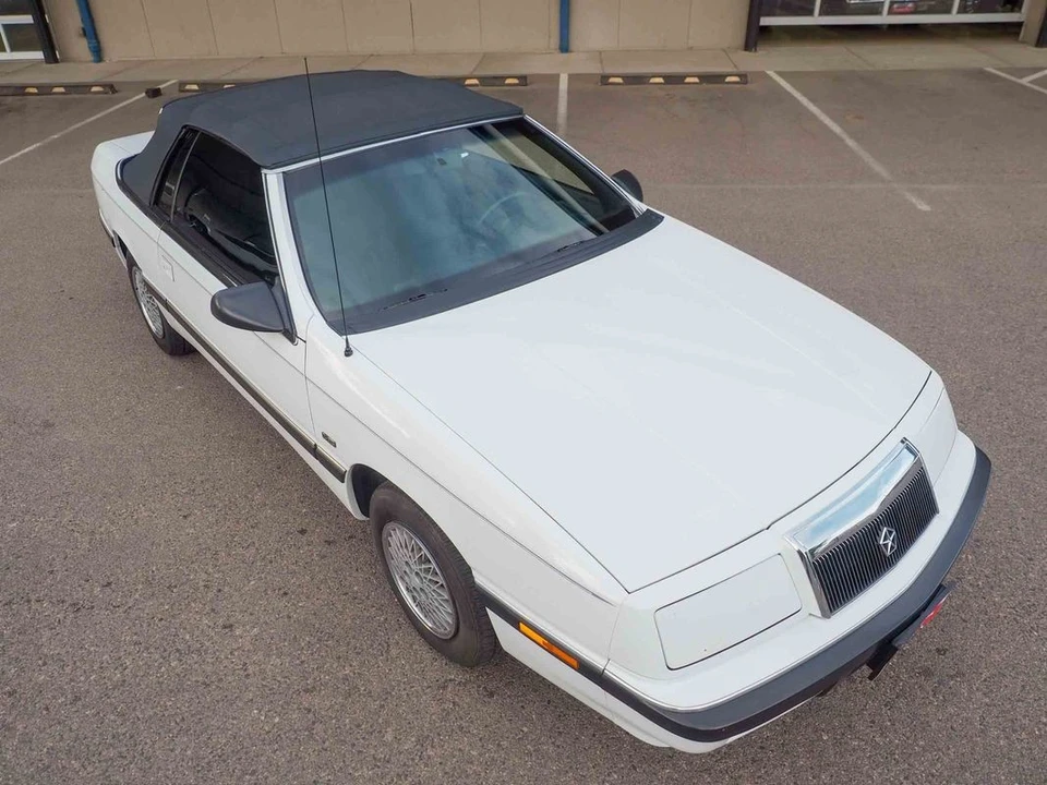 1990 Chrysler LeBaron - Image 12 of 12